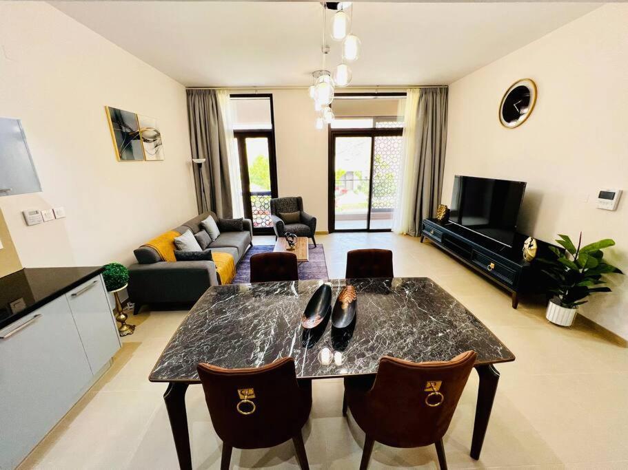 One Bedroom Apartment Muscatbay Eksteriør bilde